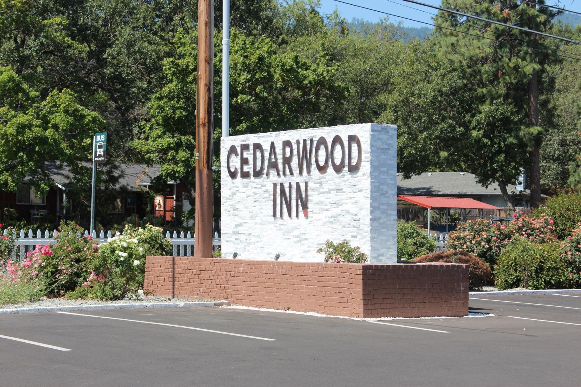 Cedarwood Inn Of Ashland Bagian luar foto